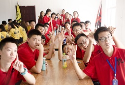 孩子參加濟南夏令營之后不要吝惜你的贊揚