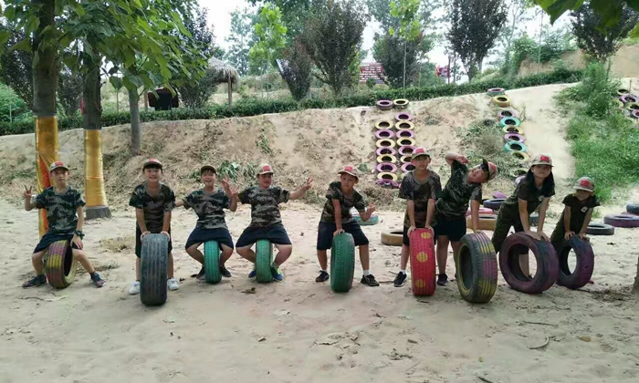孩子在菏澤市小學(xué)生夏令營(yíng)軍訓(xùn)能收獲什么？