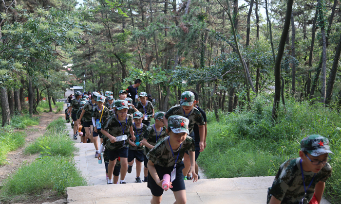 山東煙臺(tái)有軍訓(xùn)夏令營