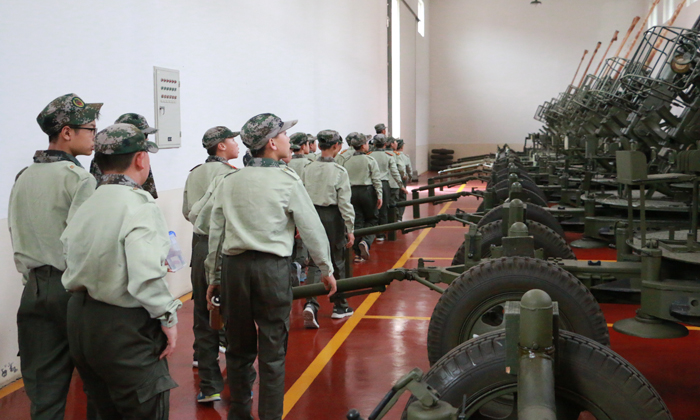 上海軍事夏令營(yíng)實(shí)惠