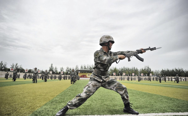 <strong>7天的上海軍事夏令營(yíng)價(jià)格是多少？</strong>