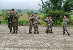 上海軍事夏令營費用一樣嗎？