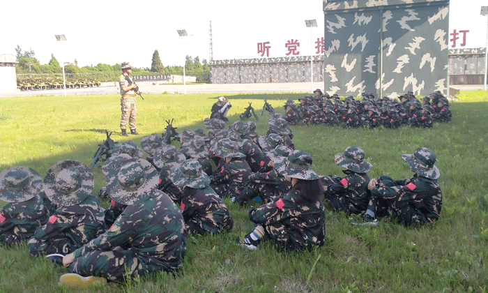 上海女兵夏令營.jpg