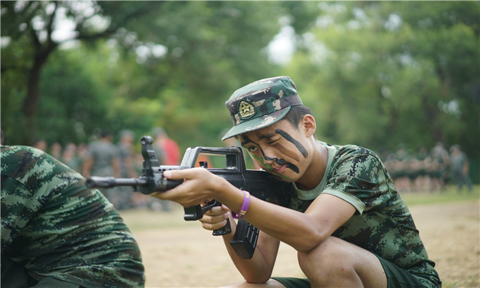 上海軍事夏令營(yíng)