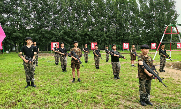 上海軍訓(xùn)夏令營多少錢