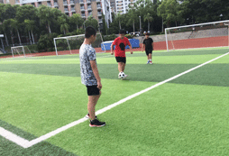 參加上海體育夏令營增強(qiáng)孩子身體素質(zhì)