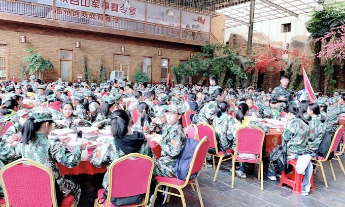 溫州吹臺(tái)山軍事夏令營(yíng)食宿標(biāo)準(zhǔn).jpg