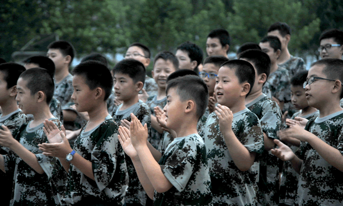 軍事拓展訓(xùn)練與軍事游戲活動(dòng)