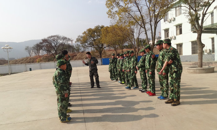 上饒軍訓(xùn)夏令營
