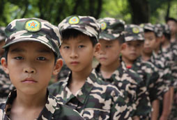 參加晉城少年暑假軍訓(xùn)夏令營(yíng)需要多少錢(qián)？
