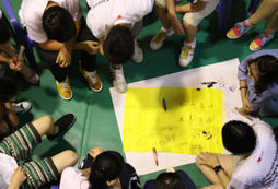 少兒英語夏令營告訴家長如何正確指導孩子的發(fā)音