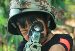 小學(xué)生參加寧海附近的軍事夏令營(yíng)有什么效果？