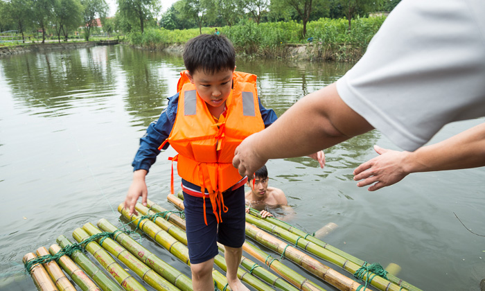 暑假參加生存挑戰(zhàn)夏令營的費用是多少.jpg