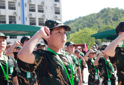 生存夏令營報名費用高不高