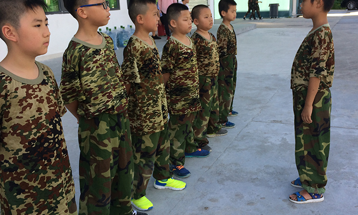 深圳參加軍事夏令營好嗎？.jpg
