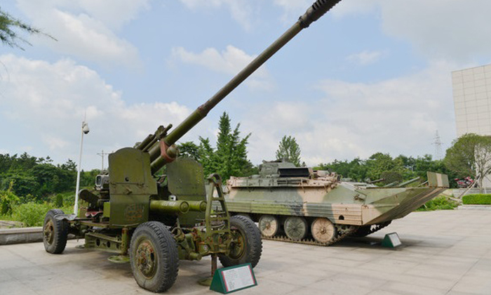 深圳軍訓(xùn)夏令營