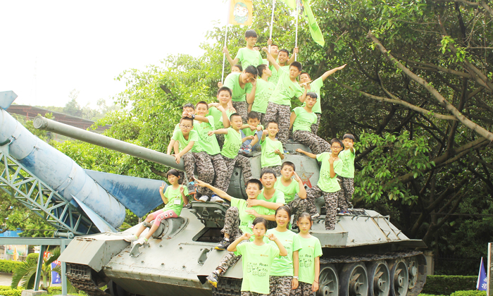 深圳軍訓(xùn)夏令營