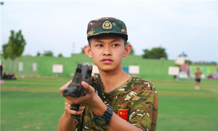 深圳軍事化夏令營(yíng)一般多少錢一個(gè)月
