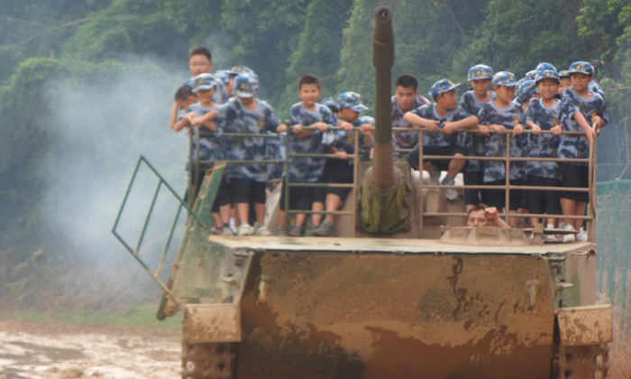 這個暑期深圳軍事營帶你體驗軍營文化