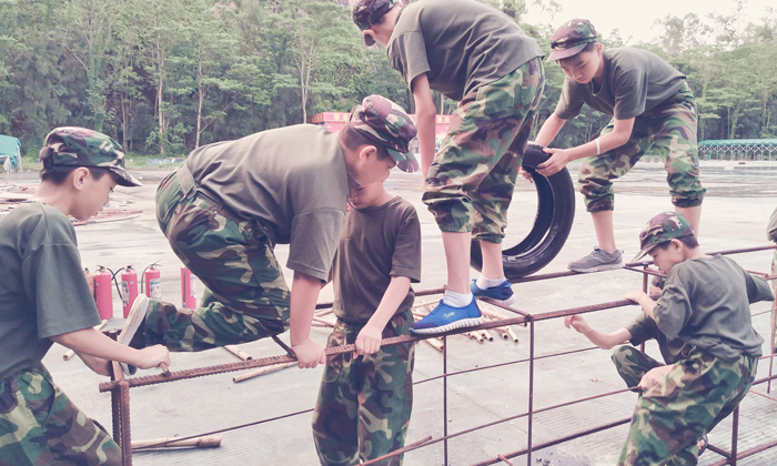 深圳軍事夏令營對于青少年有什么幫助.jpg
