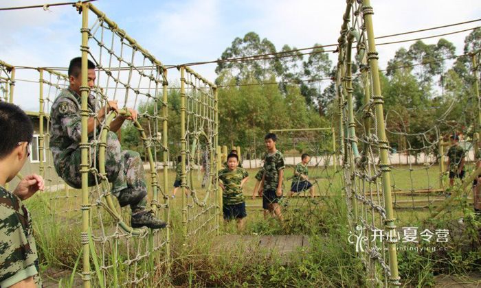 深圳軍事夏令營.jpg