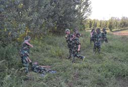 深圳軍事夏令營(yíng)給你孩子一個(gè)快樂(lè)的暑假