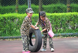 想要孩子變得出色就來參加深圳軍旅夏令營！