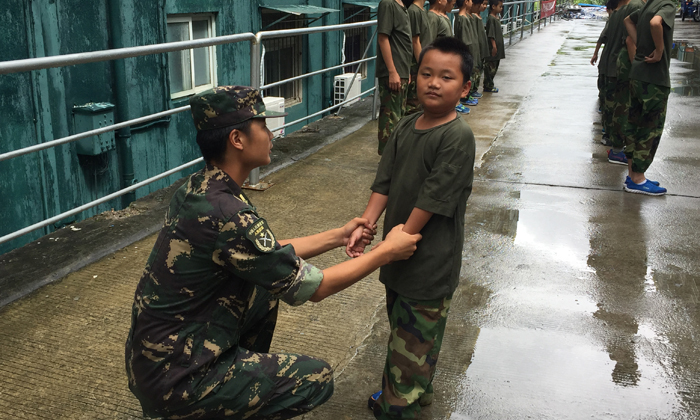 深圳參加中小學(xué)生軍事夏令營怎么樣.jpg