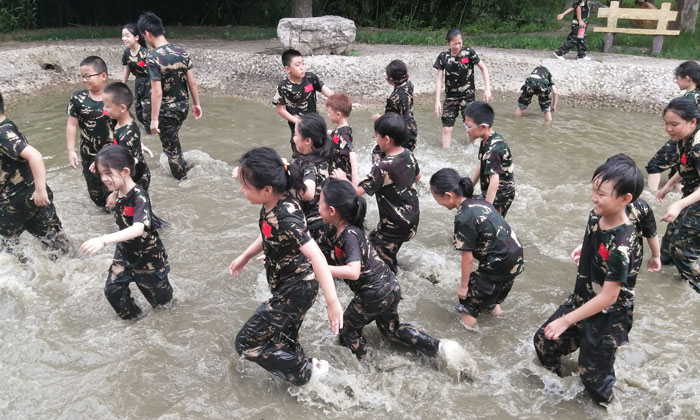 石家莊軍訓(xùn)夏令營哪家好
