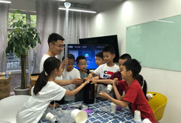 十堰科學(xué)夏令營教孩子怎么做科學(xué)實(shí)驗(yàn)！