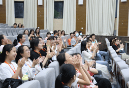 假期讓孩子參加上海新東方酷學酷玩夏令營提升英語水平！