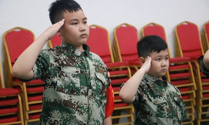 2024興文縣小學(xué)生軍訓(xùn)夏令營(yíng)