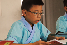 成都小學(xué)生夏令營(yíng)一般多少錢(qián)？