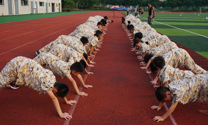 四川軍事夏令營哪家好