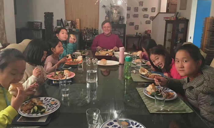 前往新加坡進行國際游學需要攜帶些什么.jpg