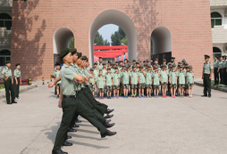 參加少年軍旅夏令營需要準(zhǔn)備哪些物品