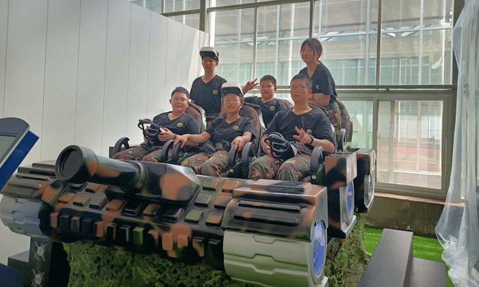 坦克模擬駕駛