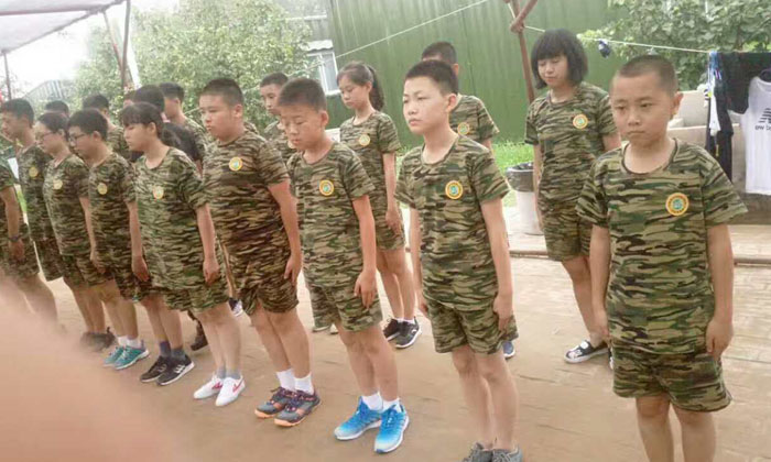 中國青少年軍事夏令營的軍事訓(xùn)練