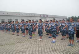 北京軍事夏令營讓我充實(shí)度過每一天