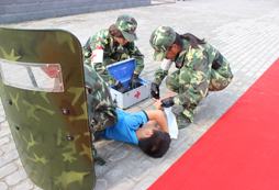 中國(guó)青少年軍事夏令營(yíng)用心保障每個(gè)學(xué)員的安全