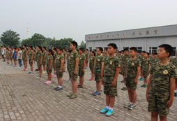 青少年軍事：軍訓防曬小秘訣