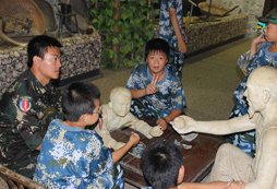 參加青少年軍事營可以讓孩子得到什么樣的提高？