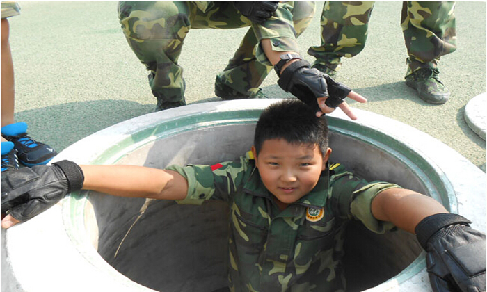 北京青少年軍事夏令營(yíng)