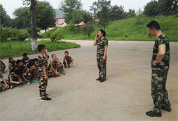 軍事拓展活動(dòng)