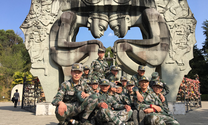 山東少兒軍事夏令營(yíng)