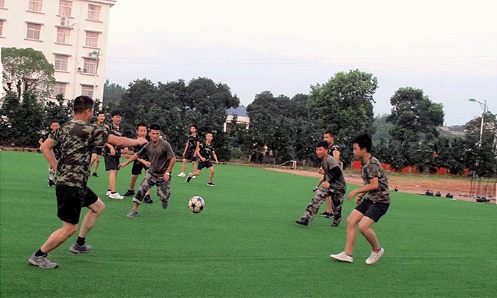 足球比賽