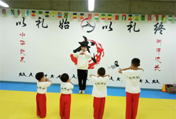 武術(shù)訓練正式開始