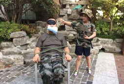 思想力軍事夏令營和戰(zhàn)友一起并肩作戰(zhàn)