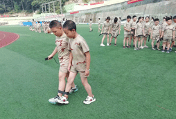 參加泰州中小學(xué)生軍事夏令營(yíng)安不安全?