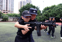 泰州軍事夏令營激發(fā)孩子創(chuàng)新思維！